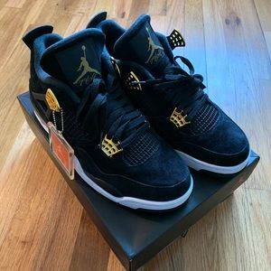 Jordan 4 Royalty size 9.5